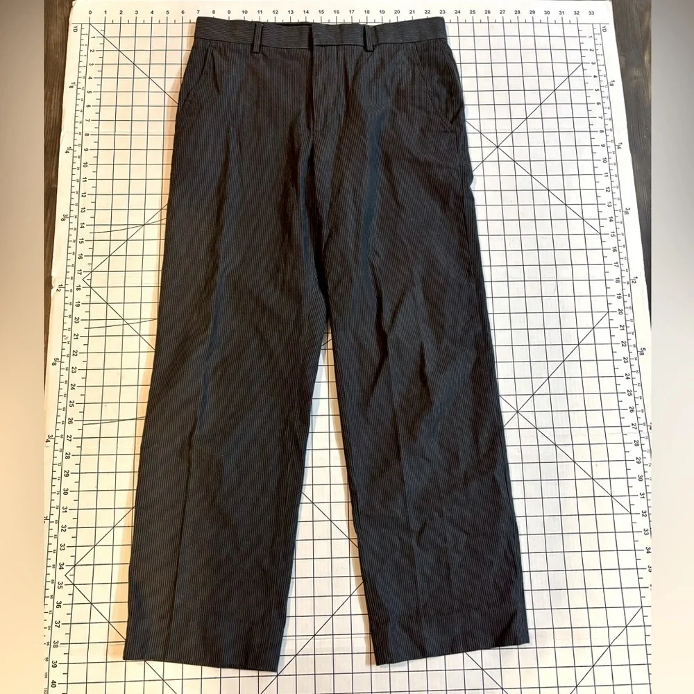 Banana Republic Men’s‎ Size 31/30 Grey Modern Fit Pin Striped Trouser Pants